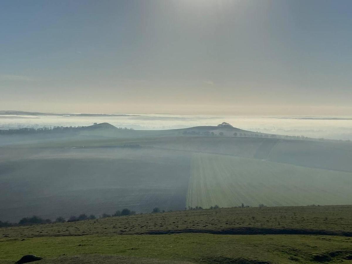 Pewsey Retreat 3 Sleeps -Petfriendly Bbq Parking Appartement Buitenkant foto
